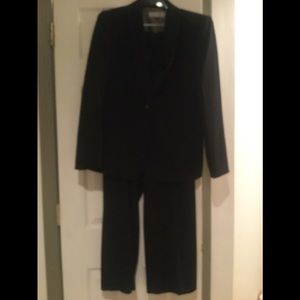 TAHARI PANTSUIT BLACK Size 12